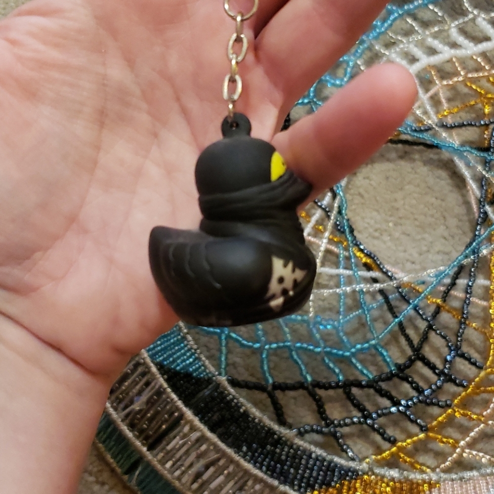 Ninja Duck Keychain - Picture 3 of 4